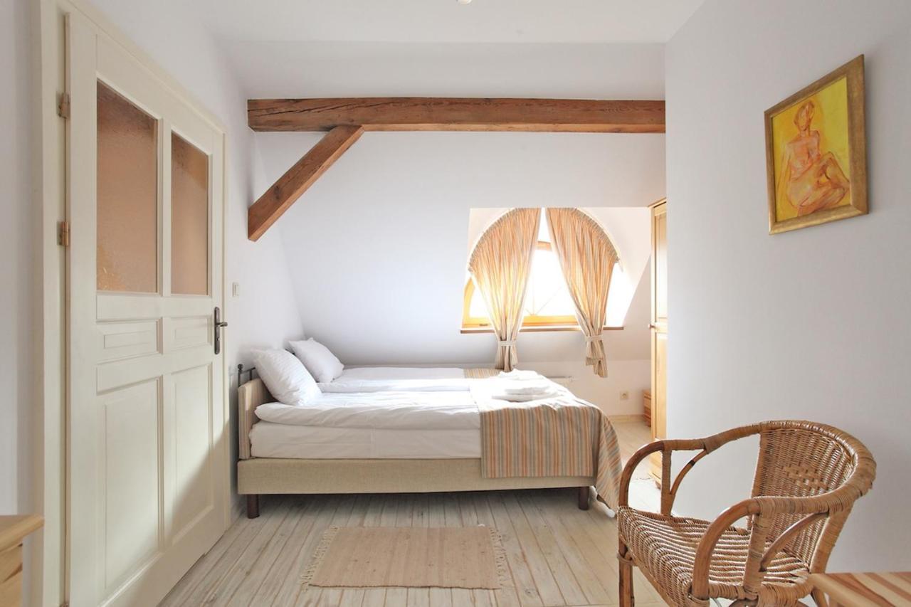 Palac W Debinie Krzeszkowice Exteriér fotografie